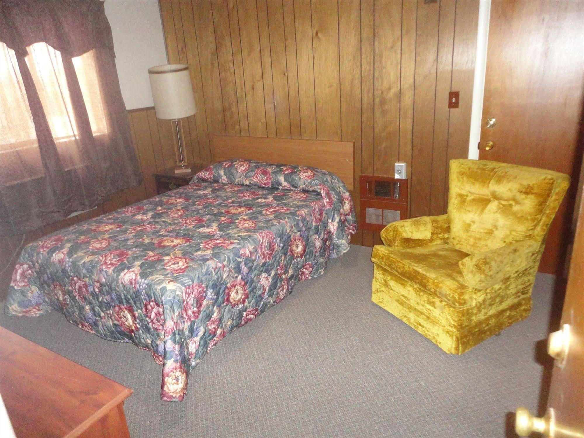Empire Motel Saint Francis Εξωτερικό φωτογραφία